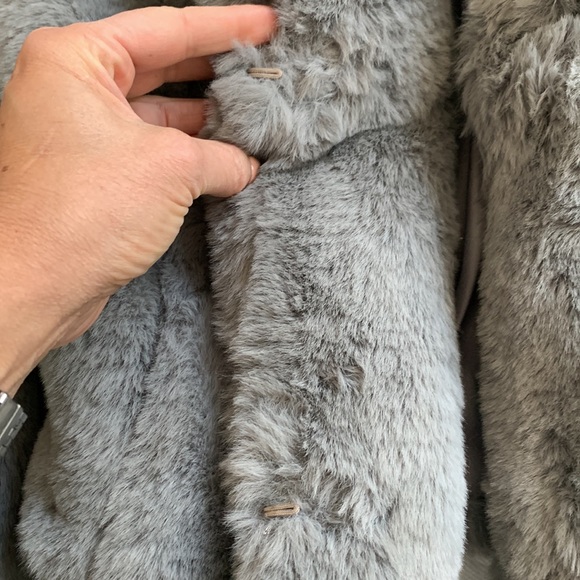 TOPSHOP faux fur gray jacket - Picture 7 of 9
